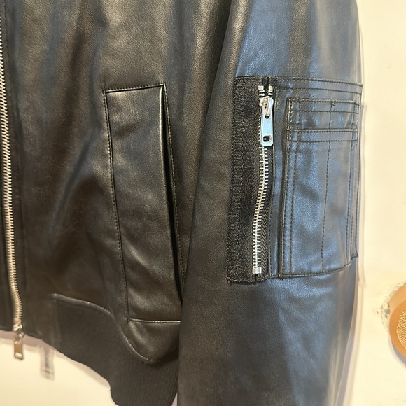 Zara  Black Faux Leather Packets Bomber Jacket Size L New - Picture 4 of 8
